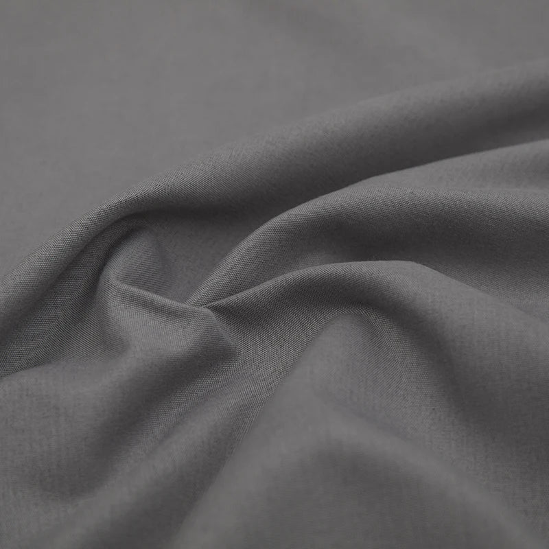 Kwalitatief SoftLuxe linnen dekbedovertrek. Duurzaam textiel, zacht en ademend, perfect voor een stijlvol slaapkamer interieur.