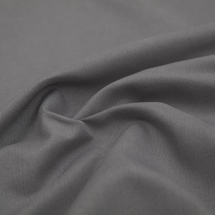 Kwalitatief SoftLuxe linnen dekbedovertrek. Duurzaam textiel, zacht en ademend, perfect voor een stijlvol slaapkamer interieur.