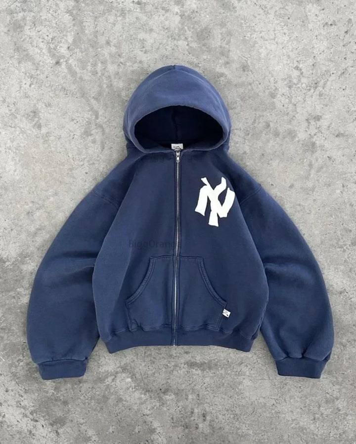 Casual unisex hoodie met capuchon en zakken, perfect voor een relaxte dag of actieve levensstijl.
