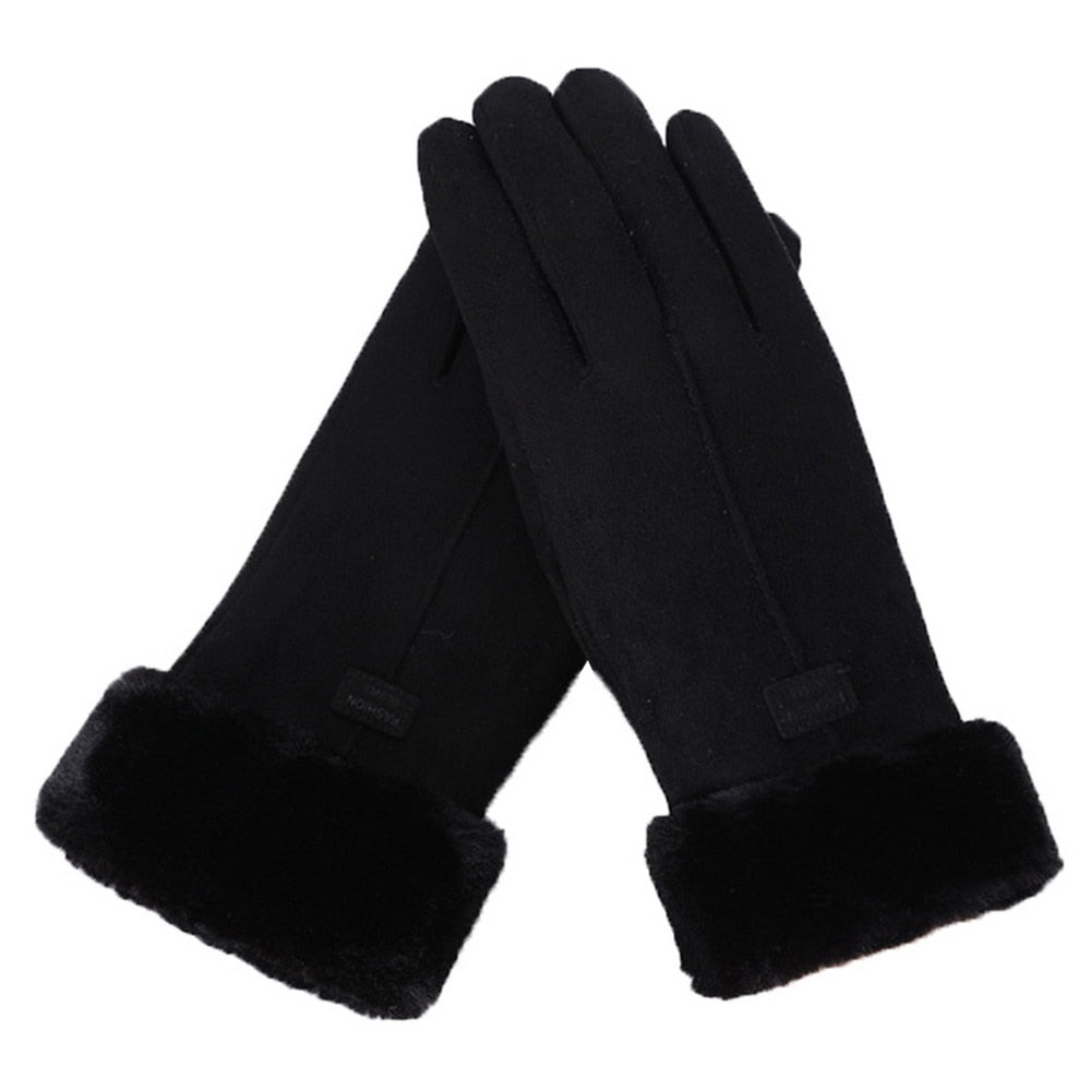 Model draagt stijlvolle waterdichte handschoenen met touchscreen en warme fleece voering buiten.