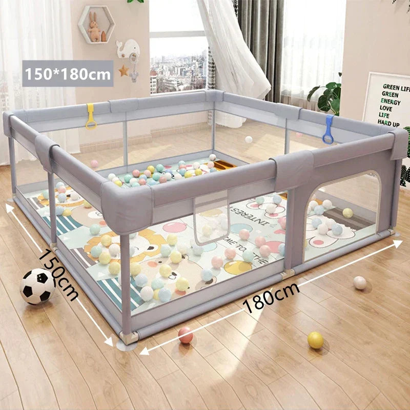 Baby kinderbox: veelzijdige en veilige speelruimte met activiteitspalen. Stimuleert ontwikkeling en speelplezier.