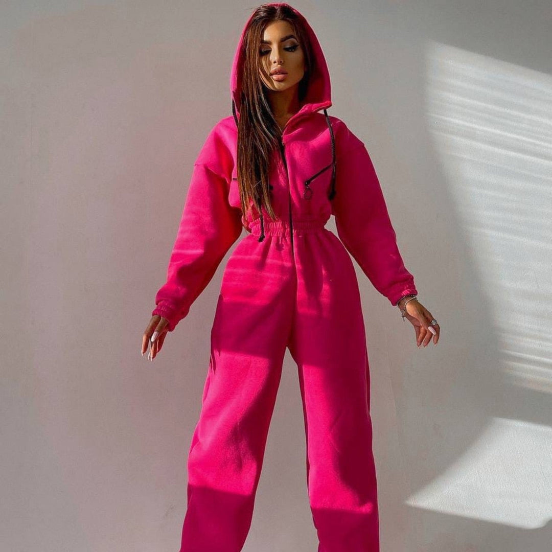 Effen dames huispak, bestaande uit een hoody en comfortabele broek.