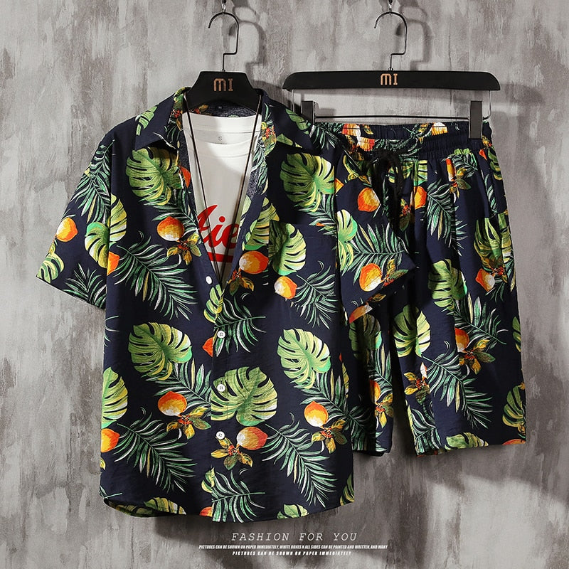 Trendy Boas strandkleding set voor heren. Kleurrijk shirt en korte broek voor een opvallende, vrolijke look.
