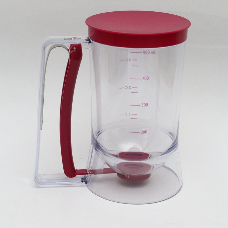 Moderne beslagdispenser, een essentieel bakaccessoire voor elke thuiskok. Ideaal voor pannenkoeken, cupcakes en wafels.