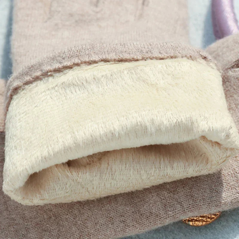 Comfortabele kasjmier winterhandschoenen met touchscreen functie. Zacht, warm en elastisch voor heren en dames.