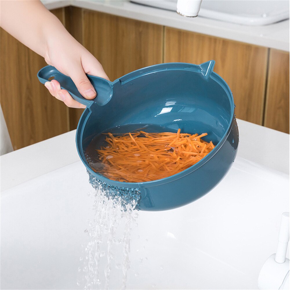 De complete ChefEase 12-in-1 set met diverse snijbladen, hakker en opvangbak voor elke snijtaak.