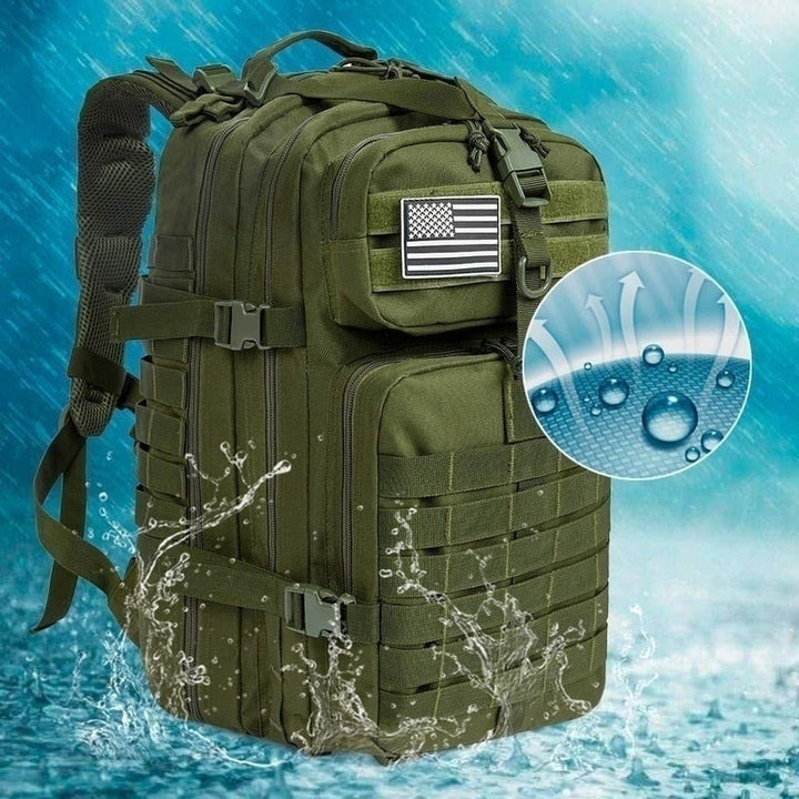 Grote reisrugzak 50 liter voor heren, ideaal als backpack voor avontuurlijke kampeervakanties.