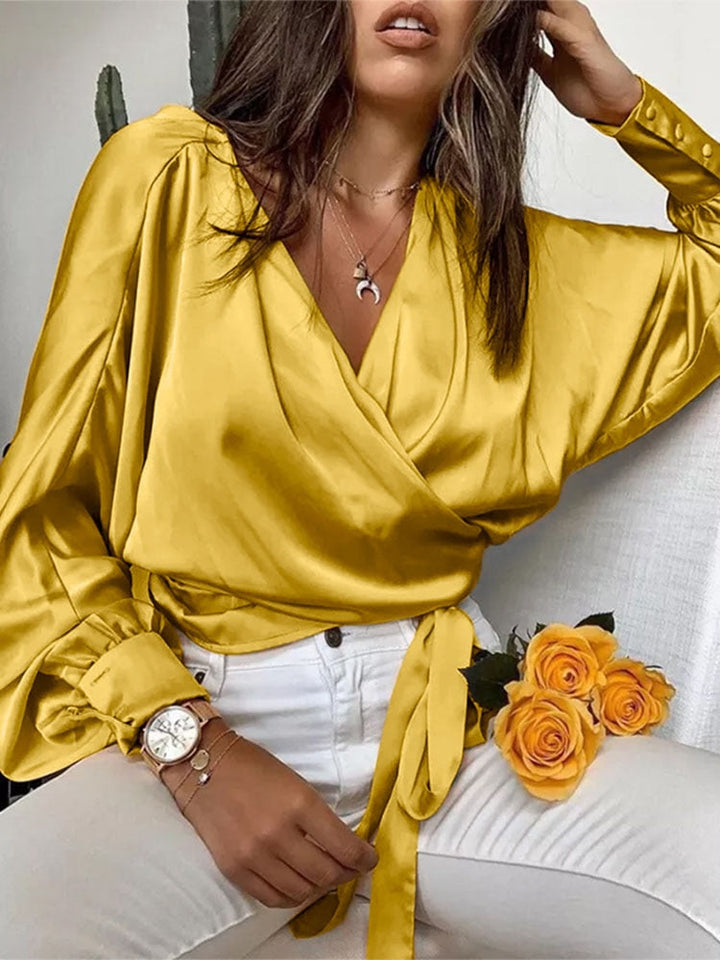 Veelzijdige damesblouse Rozemarijn, comfortabel en stijlvol. Geschikt voor elke activiteit, van werk tot vrije tijd.