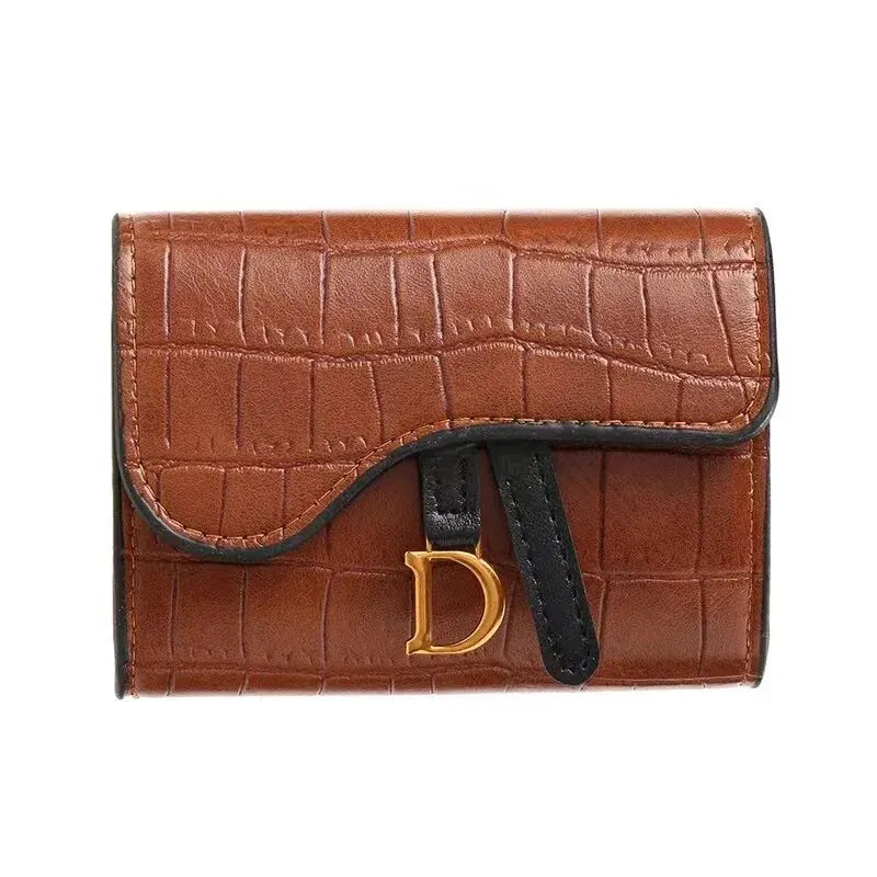 Luxe compacte dames portemonnee, perfect als kaarthouder en clutch. Essentiële stijlvolle accessoire.