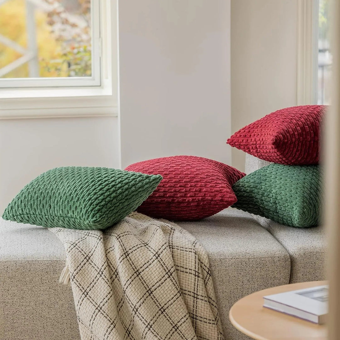 Velvia corduroy kussenhoes met boho-stijl, zacht textiel voor huisdecoratie.