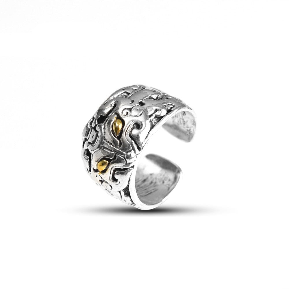 Mystieke Feng Shui ring met drakenmotief voor geluk en rijkdom. Verstelbaar sieraad voor mannen en vrouwen.