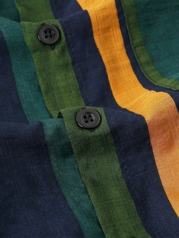Heren comfortabele zomerset met trendy print. Tweeledige outfit, perfect voor strand, vakantie of vrije tijd.