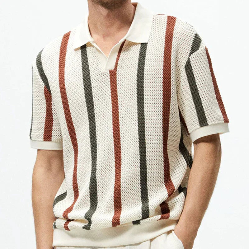 Tijdloze heren polo met strepen en kraag, een essentieel kledingstuk voor elke modieuze man.