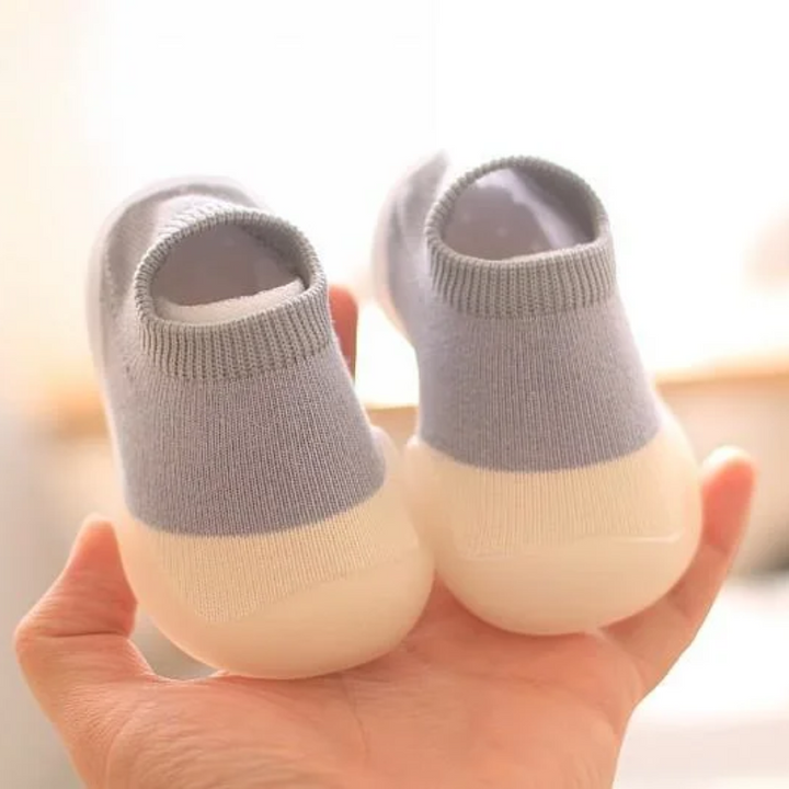 Lichtgewicht en comfortabele barefoot peuterschoenen, ideaal voor actieve kinderen.