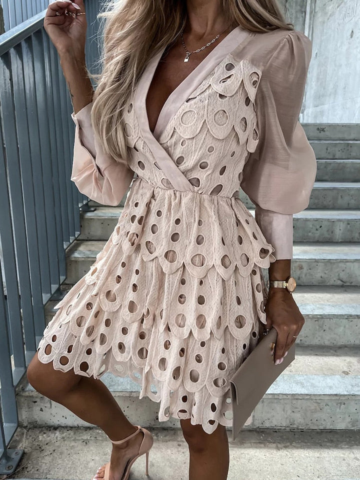Feestelijke PaulaDress dames zomerjurk, comfortabel en elegant, ideaal voor zomerse gelegenheden.