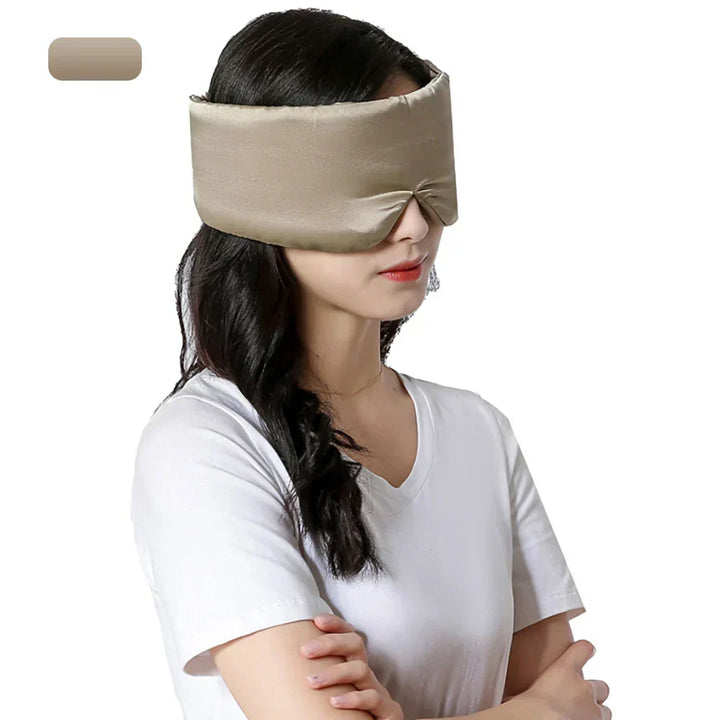 Ontspannend zijden slaapmasker, ideaal voor meditatie of een powernap. Biedt rust en comfort.