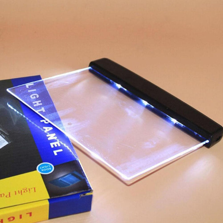 LED leeslamp met instelbare helderheid en kleurtemperatuur, biedt optimale oogbescherming.