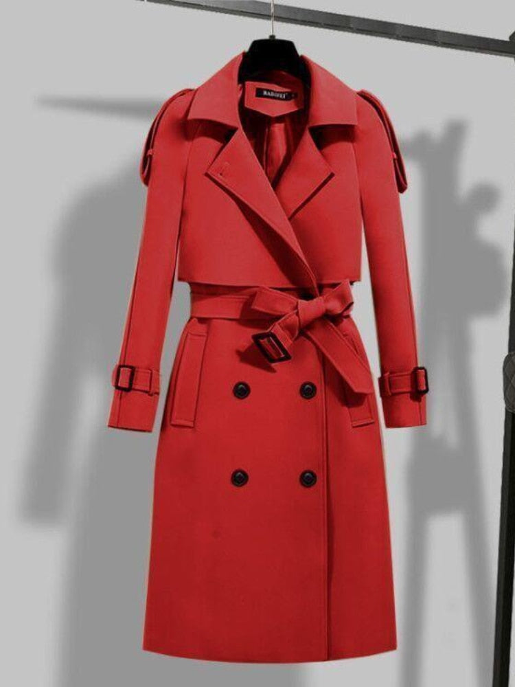 Klassieke KieraJacket trenchcoat voor dames, een comfortabele seizoensjas perfect voor modebewuste vrouwen.