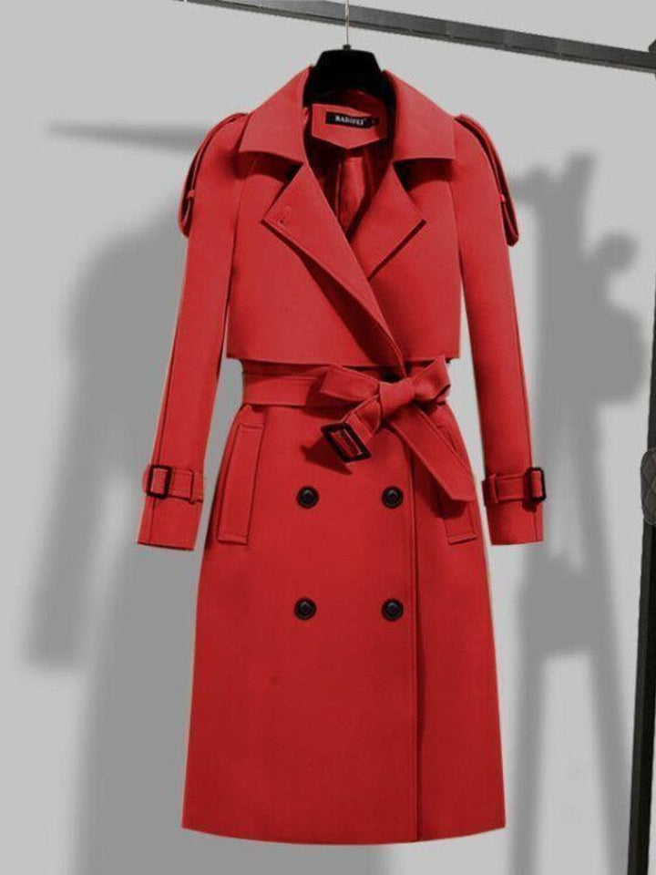 Klassieke KieraJacket trenchcoat voor dames, een comfortabele seizoensjas perfect voor modebewuste vrouwen.