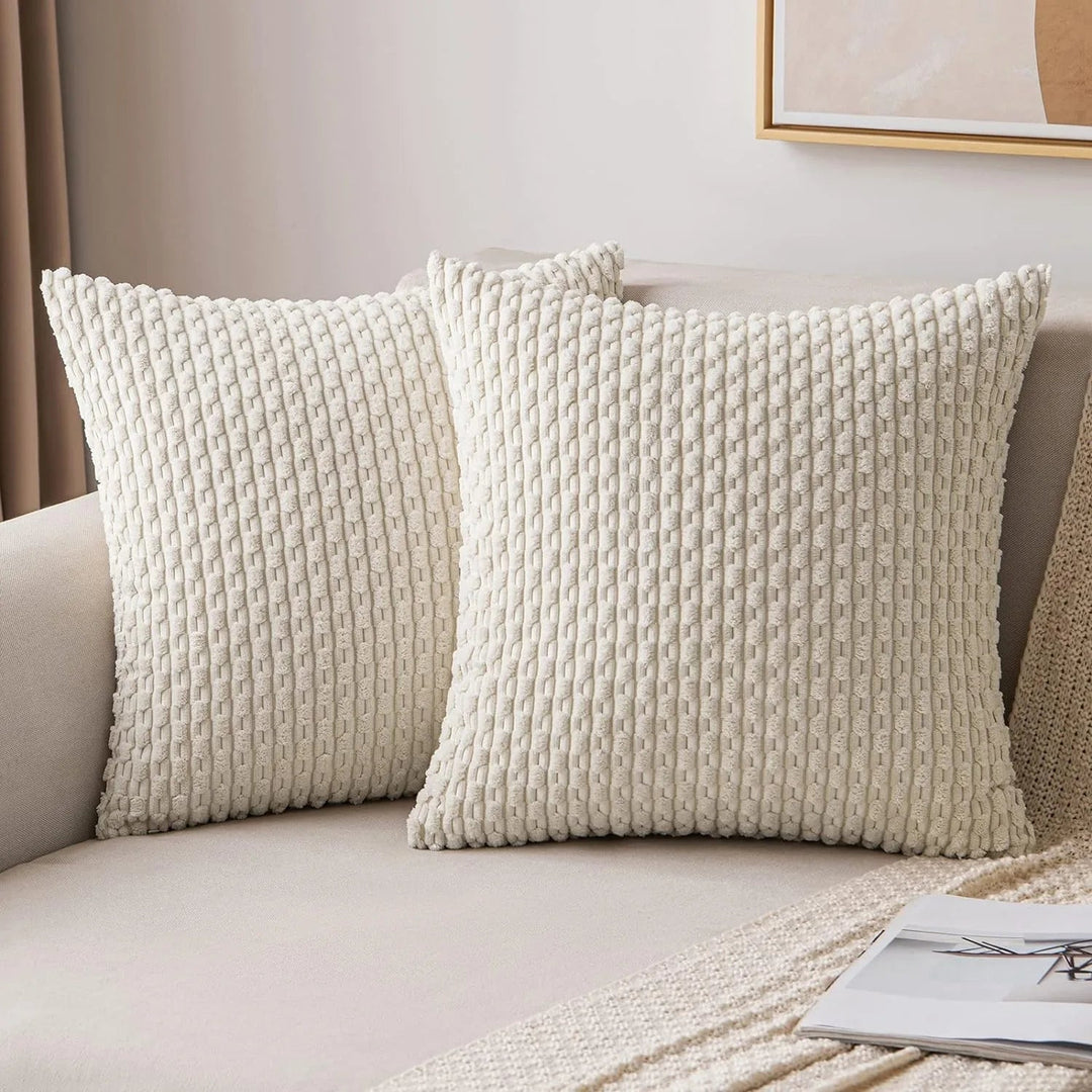 Comfortabele en stijlvolle corduroy kussenhoes, perfecte interieur aanvulling.