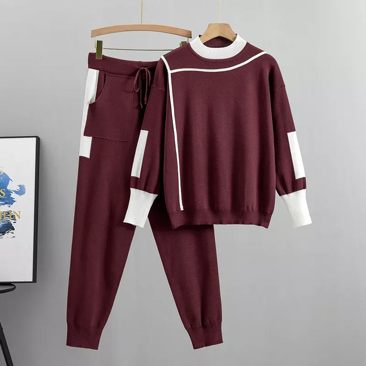 Stijlvol dames trainingspak Isla, tweedelig. Ideaal voor sport of casual loungen, comfortabel voor herfst/winter.