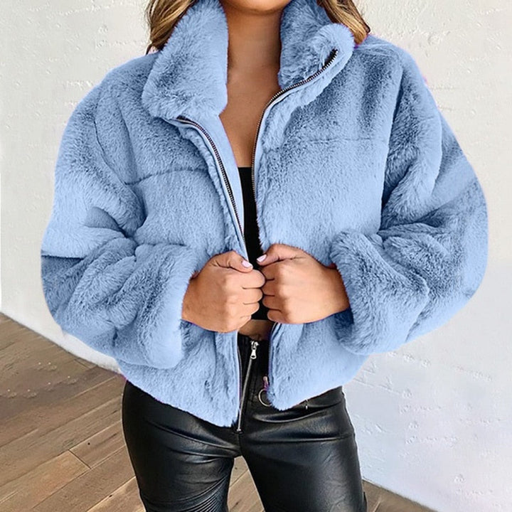 Elegante dames pluche winterjas, MarliesJacket. Warme en comfortabele bontjas voor stijlvolle wintermode.