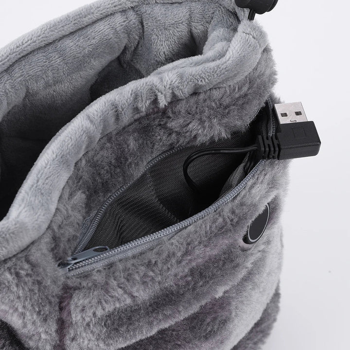 Comfortabele elektrische USB-pantoffels, een ideaal cadeau voor warme voeten tijdens thuiswerken of koude winteravonden.