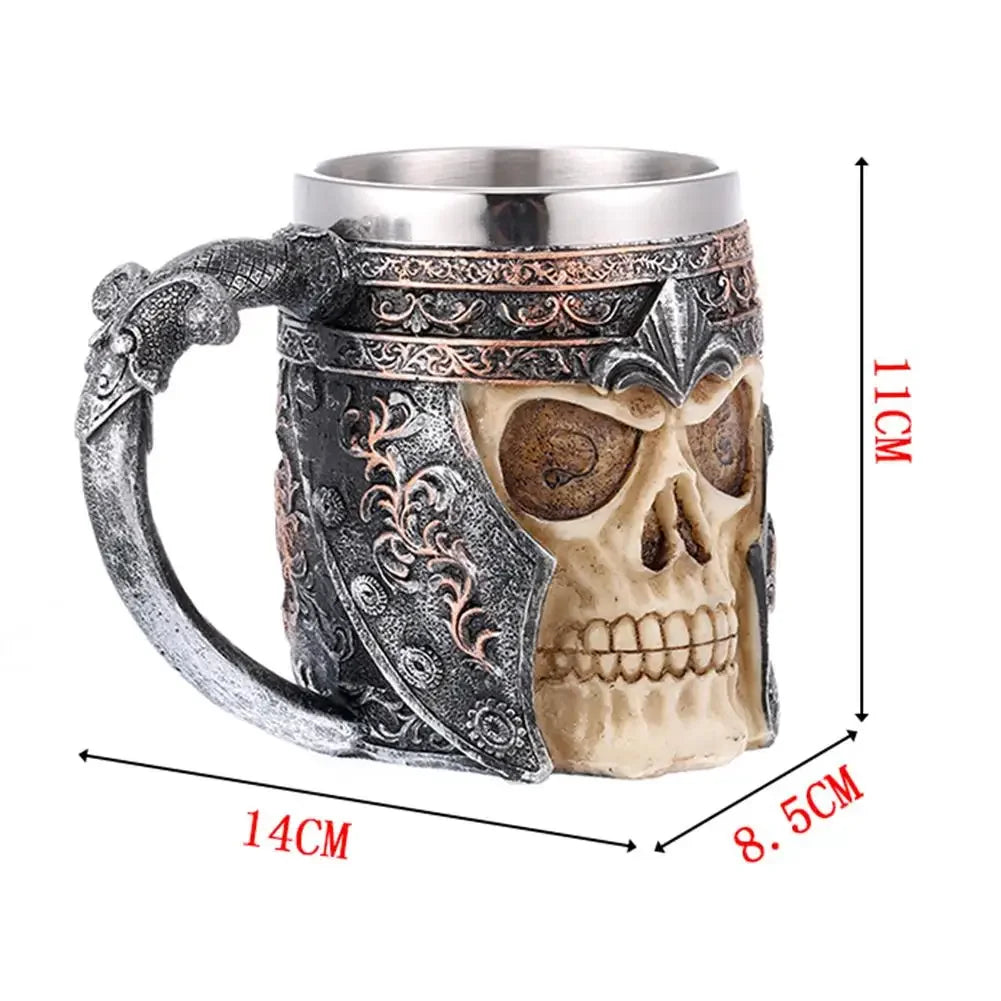 Middeleeuwse mok met wapenschild details, uniek Vaderdag cadeau voor mannen. Stoere viking beker.