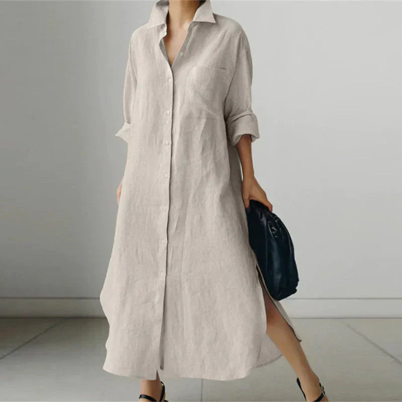 Lange dames zomerjurk in abrikoos, comfortabel en stijlvol voor elke gelegenheid. Ideaal als casual of strandjurk.