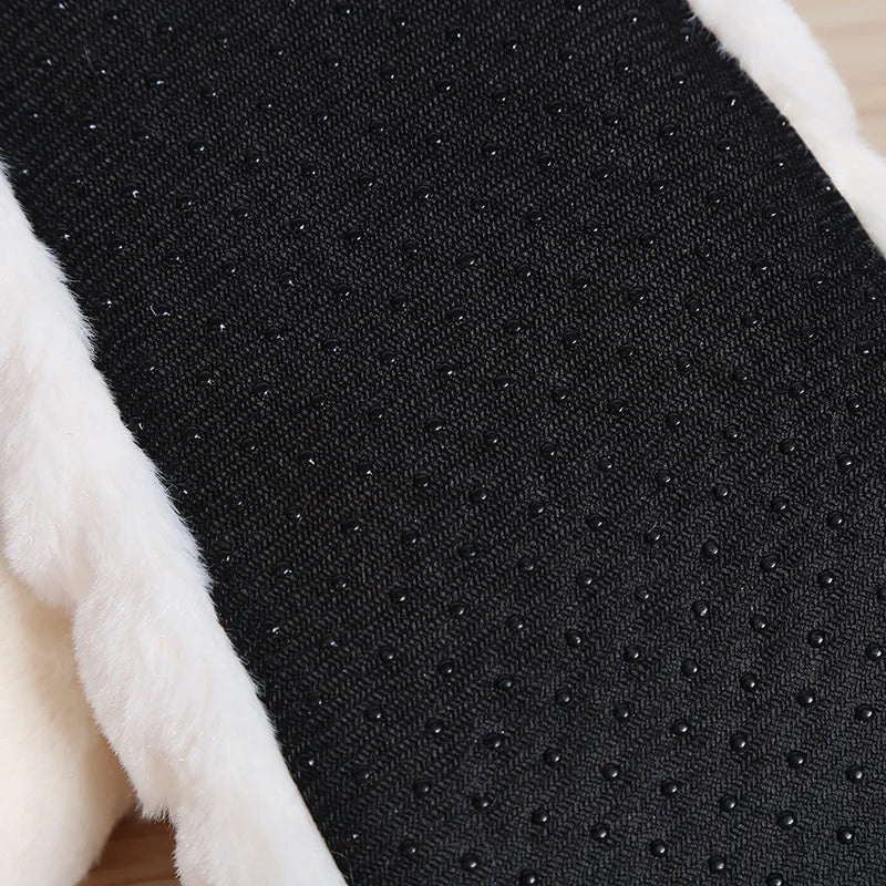 April pantoffels dames: pluizig, warm en comfortabel, de perfecte gezellige schoenen voor binnen.