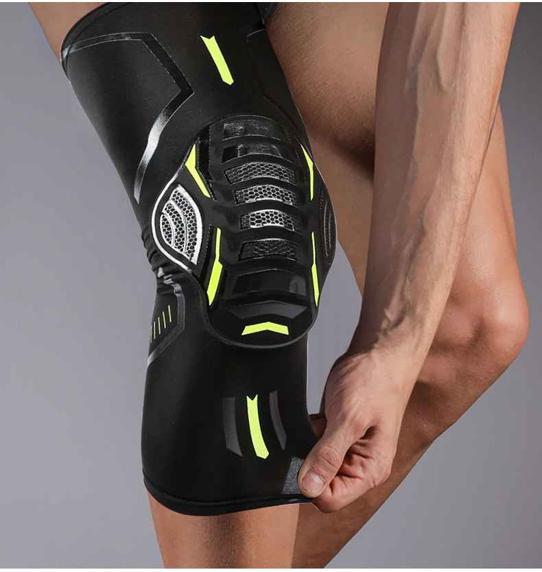 Unisex schokbestendige knie support (2 stuks) voor comfort en blessurepreventie tijdens sport.