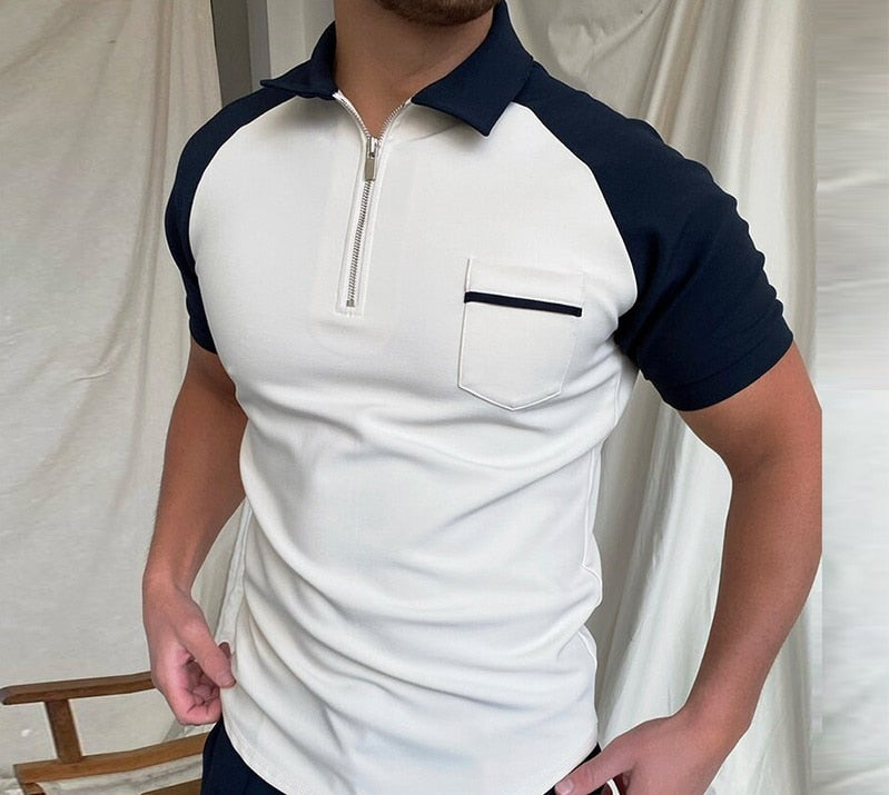 Heren slim-fit polo met korte mouwen en moderne halve ritssluiting, ideaal voor casual zomerse herenmode.