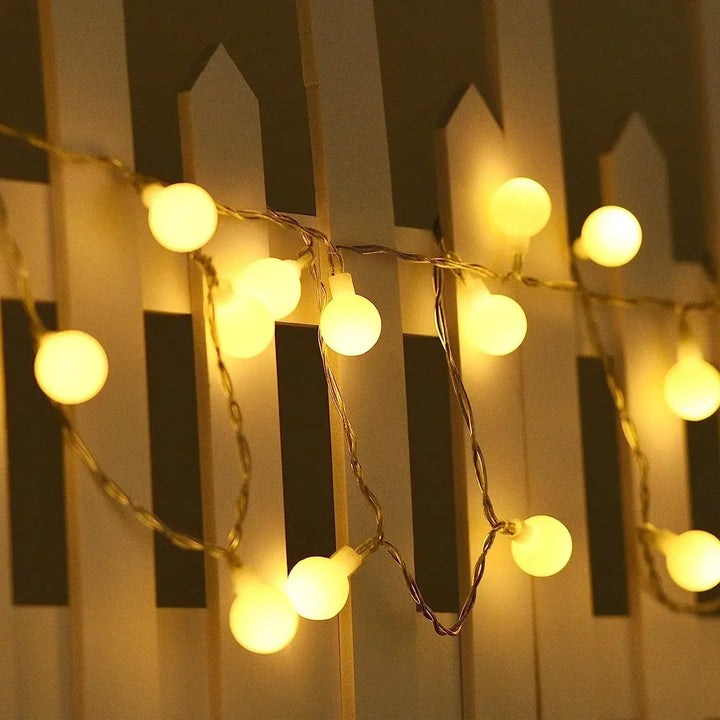 Multifunctionele waterdichte LED bolverlichting; voor sfeervolle binnen- of buiten decoratie.