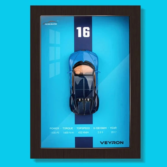 Ingelijst 3D automodel aan de muur, voegt luxe en autoliefhebber stijl toe aan elke kamer. Verzamelaars item.
