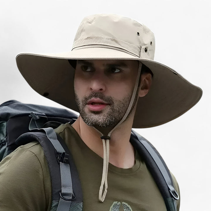 Duurzame unisex Zeno hoed met UV-bescherming, essentieel accessoire voor wandelaars en kampeerders.
