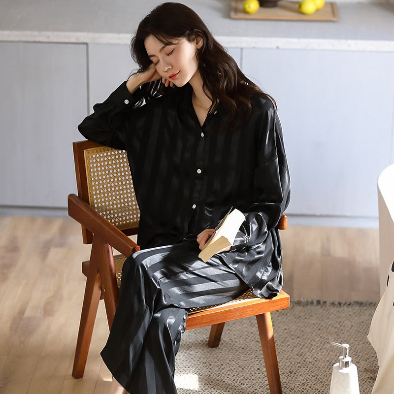 ElegantPyjama™ voor dames, de perfecte keuze voor luxe en comfortabele nachtkleding.