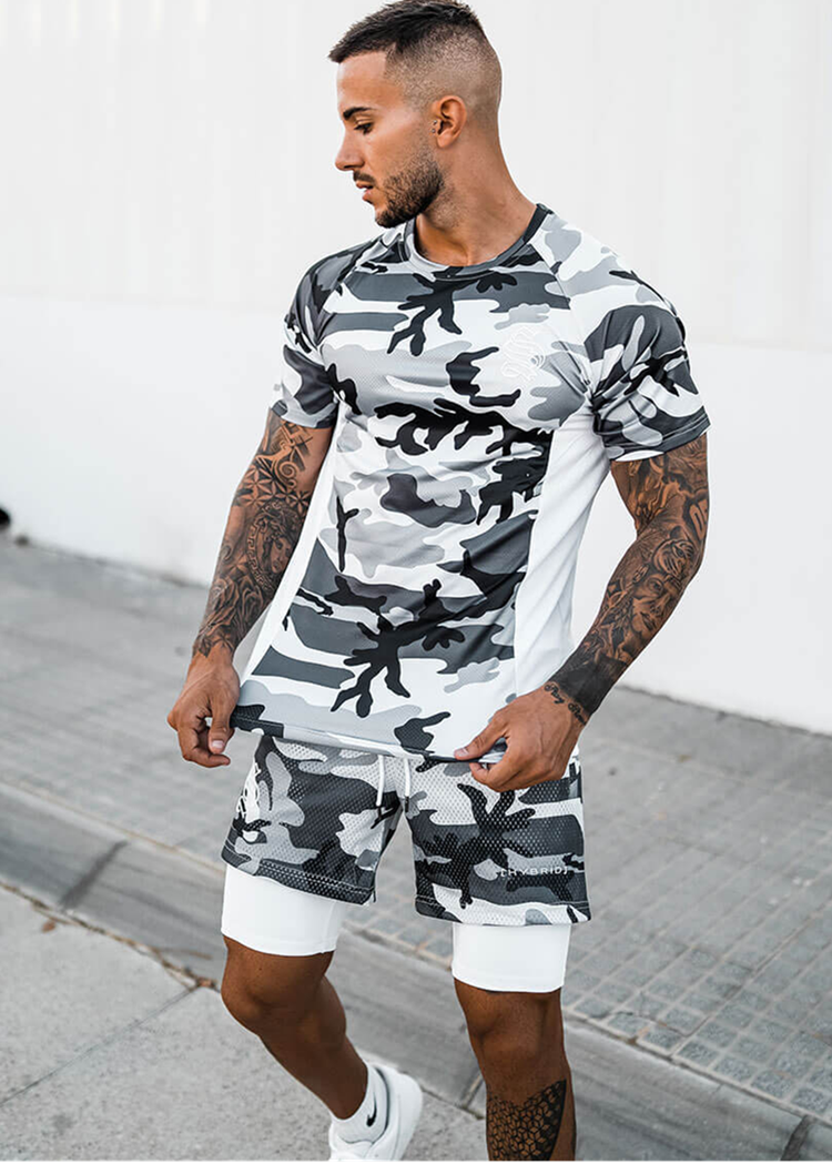 Stijlvolle zwarte heren 2-in-1 sportshorts, perfect voor elke sportoutfit en training.