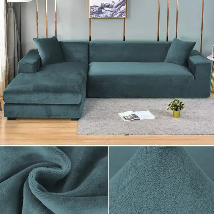 Duurzame meubelbescherming: rekbare bankhoes in grijze tint als decoratieve sofa cover voor je interieur.