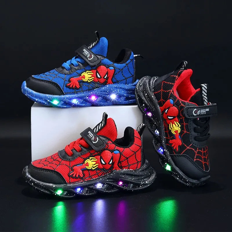 Jongens Spider-Man sneakers met LED-verlichting, rood/blauw/zwart, comfortabel klittenband sportschoenen voor peuters.