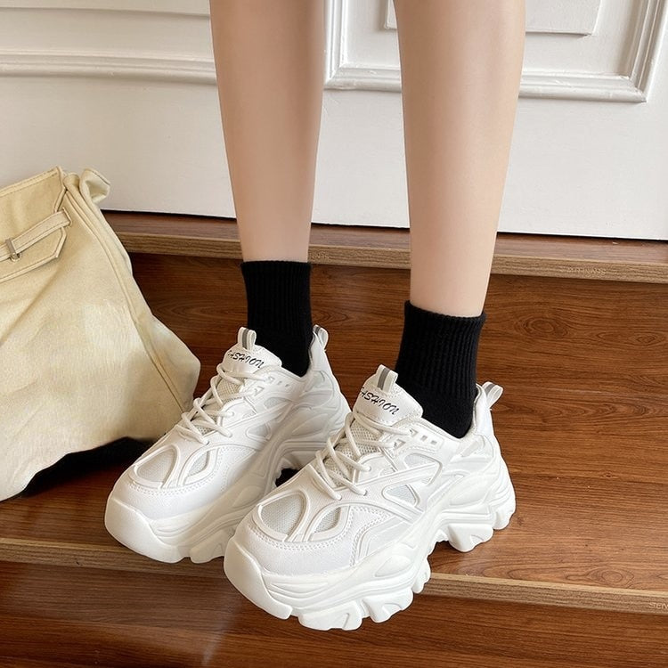 Trendy dames chunk sneakers van Chezzie voor comfort en stijl.