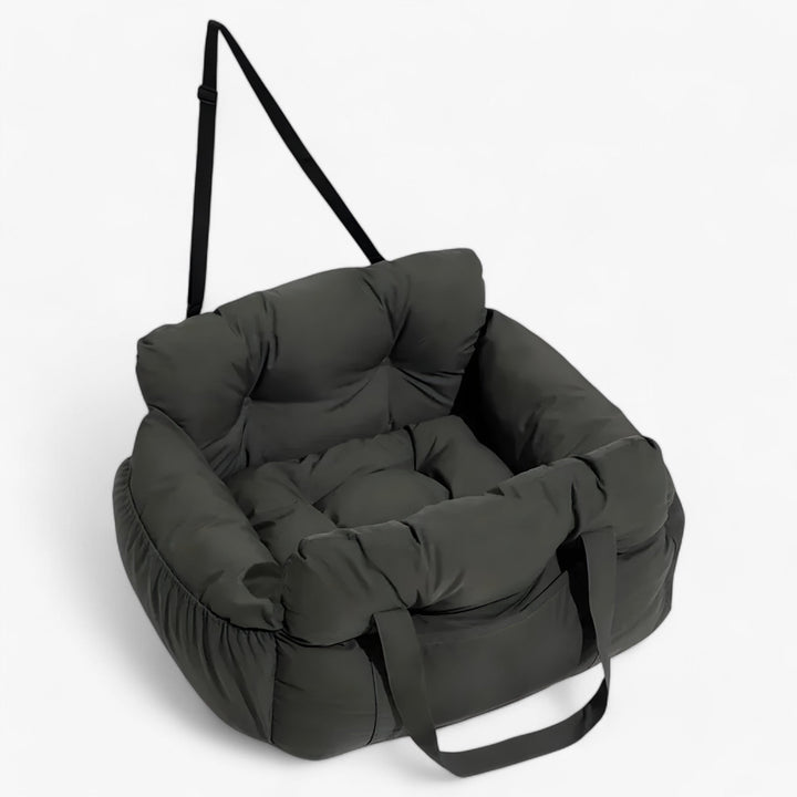 Comfortabele hondenmand, ideaal voor lange autoreizen en makkelijk te installeren.