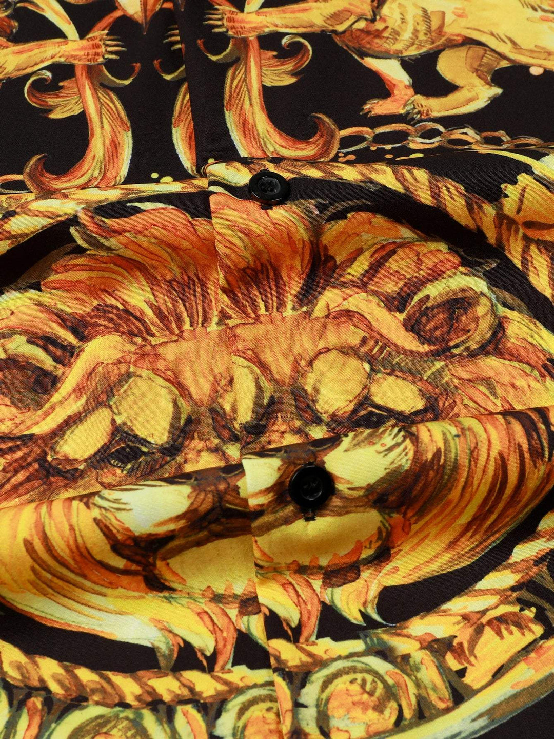 Exclusief heren overhemd met barok print, gouden accenten en zwarte basis, korte mouw, voor avondlook.