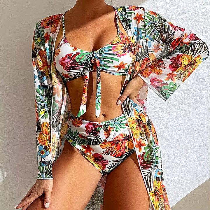 Modieuze Hoymans bikiniset, geschikt voor elke strand- of zwembaddag, stijlvolle dames zwemkleding.