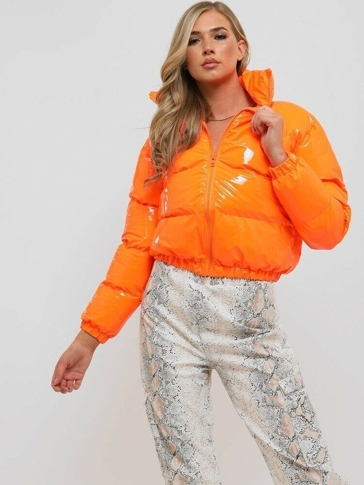 Pia pufferjack groen, een warme bomberjack voor dameskleding, casual en trendy winterjas.