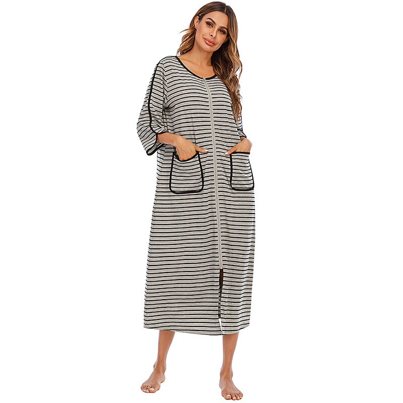 Comfortabele damesbadjas met capuchon en rits. Uw perfecte pyjama, huispak of zwangerschapsbadjas.