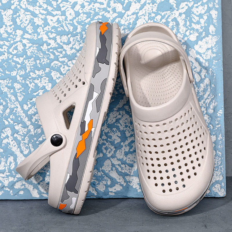 Grijze orthopedische instappers met ergonomisch voetbed. Perfecte zomer sandalen voor dagelijks comfort.