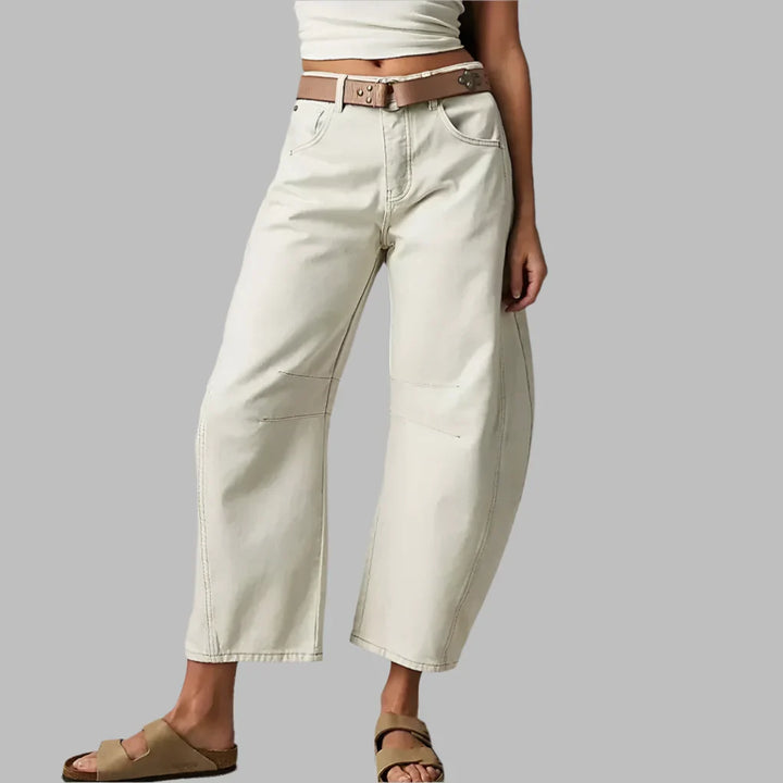 Comfortabele dames wijde pijpen jeans, tijdloos ontwerp met hoge taille voor dagelijks gebruik.