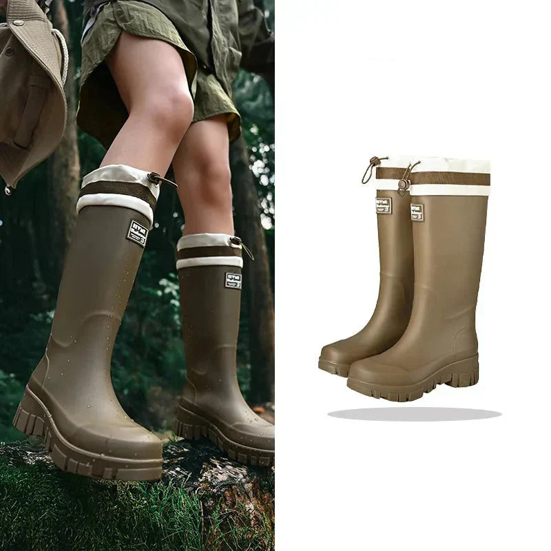 Detailopname van waterdichte dames retro regenlaarzen Arlena met robuuste antislipzool.