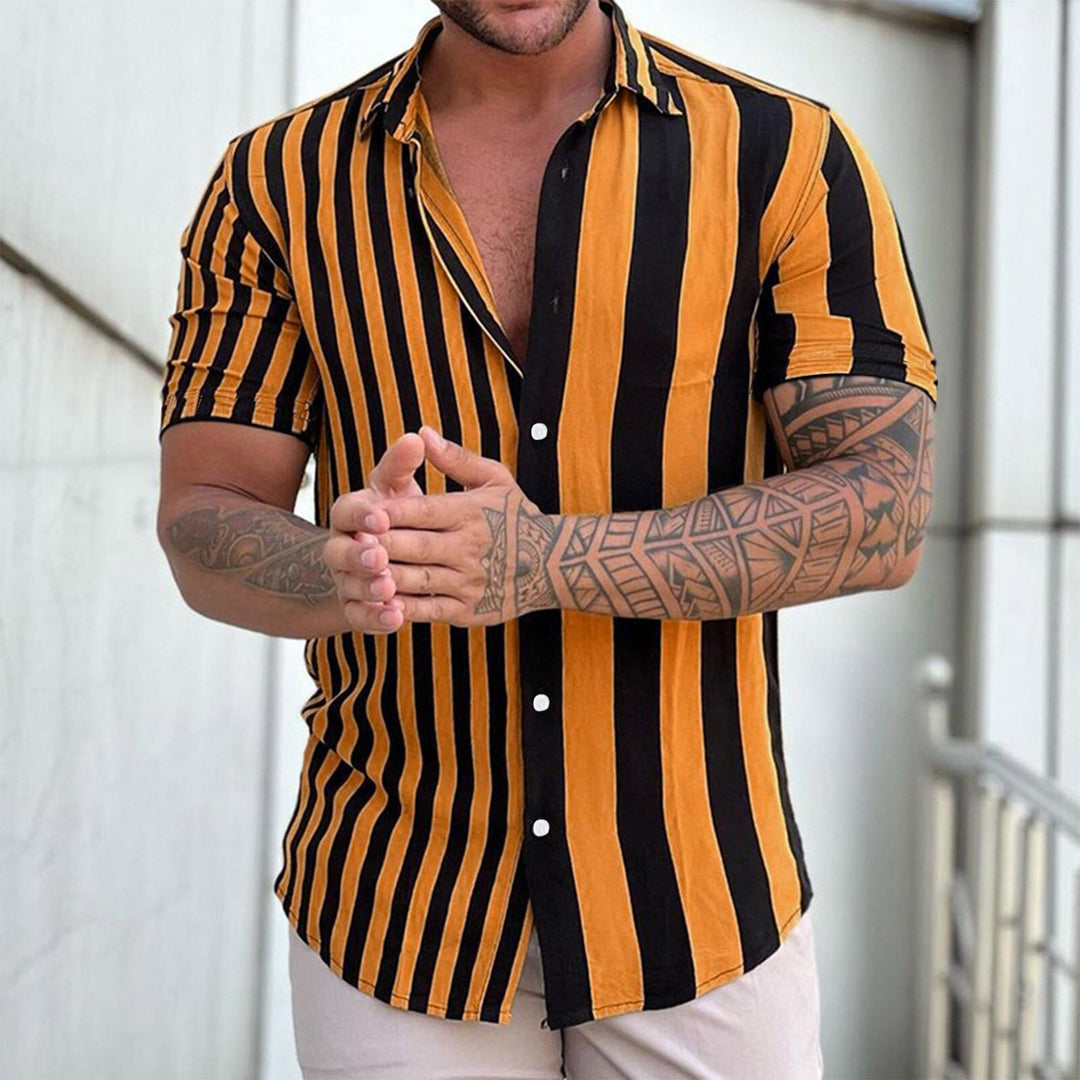 Zane herenblouse met opvallende oranje-rode strepen, ontworpen voor zomerse comfort.