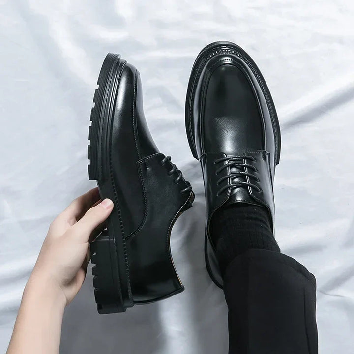 Hoogwaardige luxe heren oxford schoenen in zwart, perfect voor een elegante en verfijnde uitstraling.